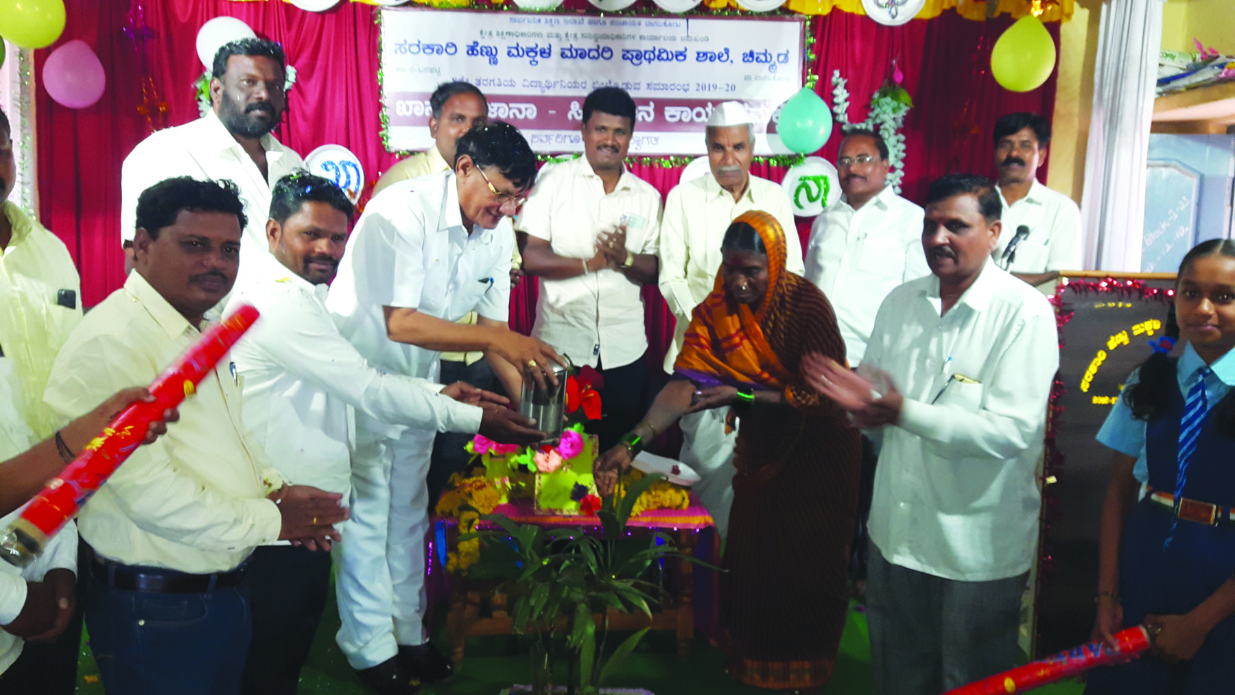 ವಿದ್ಯಾರ್ಥಿಗಳನ್ನು ಸಂಸ್ಕಾರವಂತರನ್ನಾಗಿ ಬೆಳೆಸಿ: ಮುನವಳ್ಳಿ 